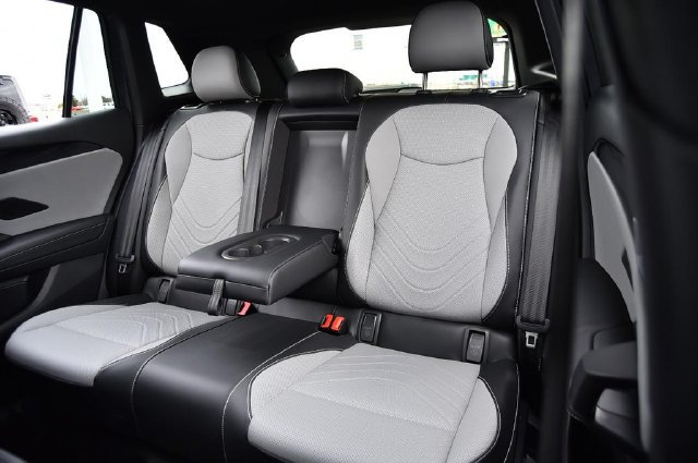 New 2026 Volkswagen Tiguan SE R-Line AWD/4WD image 22