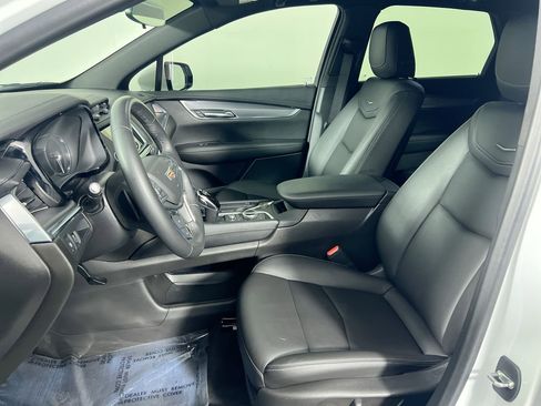 Used 2022 Cadillac XT5 Luxury image 12