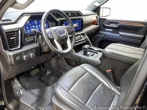 Used 2024 GMC Sierra 1500 Denali w/ Technology Package AWD/4WD image 12