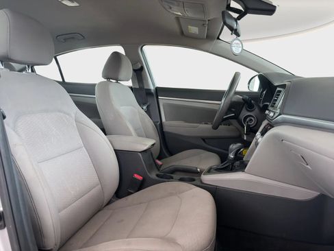 Used 2020 Hyundai Elantra SEL FWD image 18