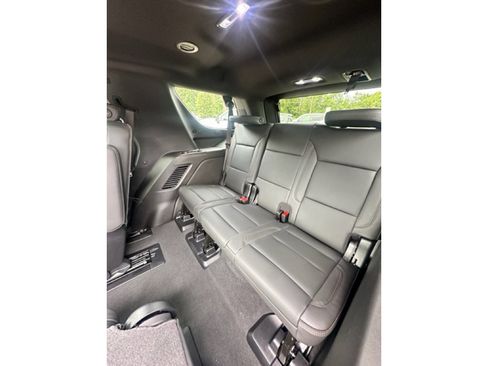 New 2026 Chevrolet Tahoe High Country image 17