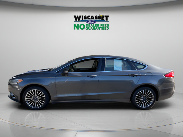 Used 2017 Ford Fusion SE AWD/4WD image 2