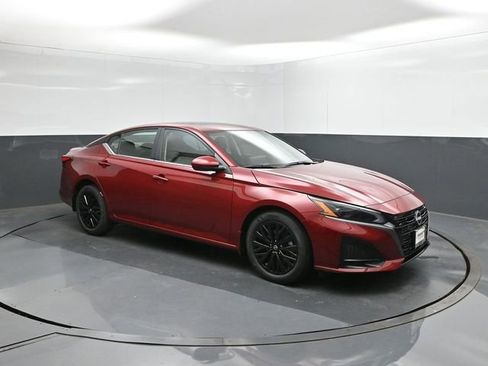 New 2026 Nissan Altima 2.5 SV w/ SV Special Edition Package image 26