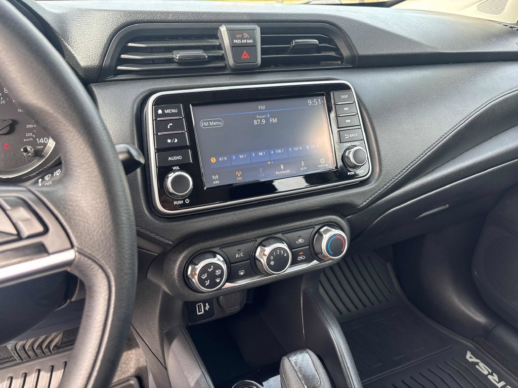 Used 2021 Nissan Versa S FWD image 14