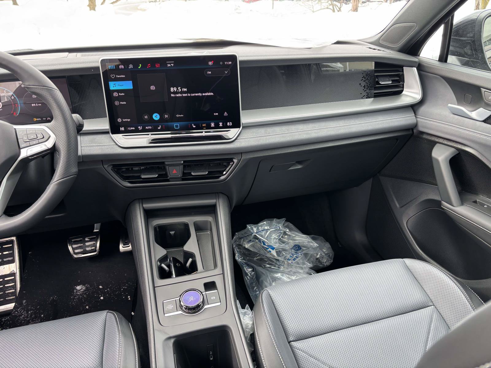 New 2026 Volkswagen Tiguan SE R-Line AWD/4WD image 31