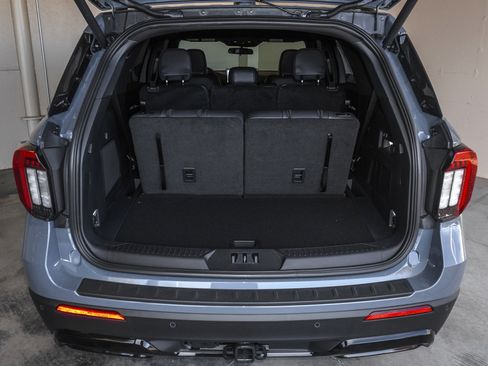 New 2026 Ford Explorer ST-Line image 47