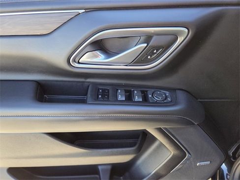 Used 2021 Chevrolet Tahoe Z71 image 17