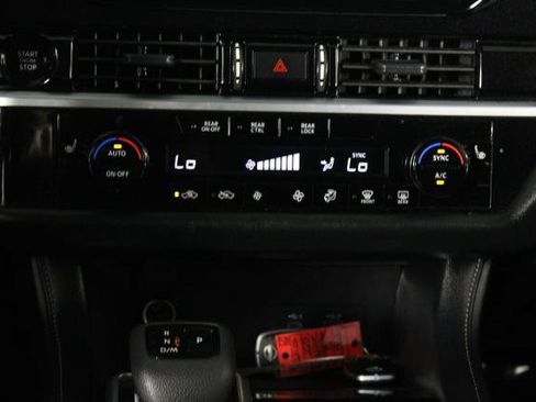 Certified 2025 Nissan Pathfinder SV FWD image 23