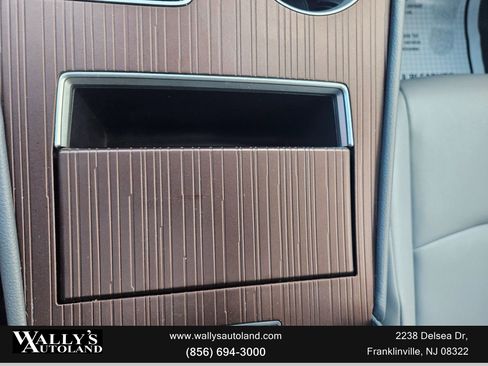 Used 2021 Toyota Sienna XLE image 25