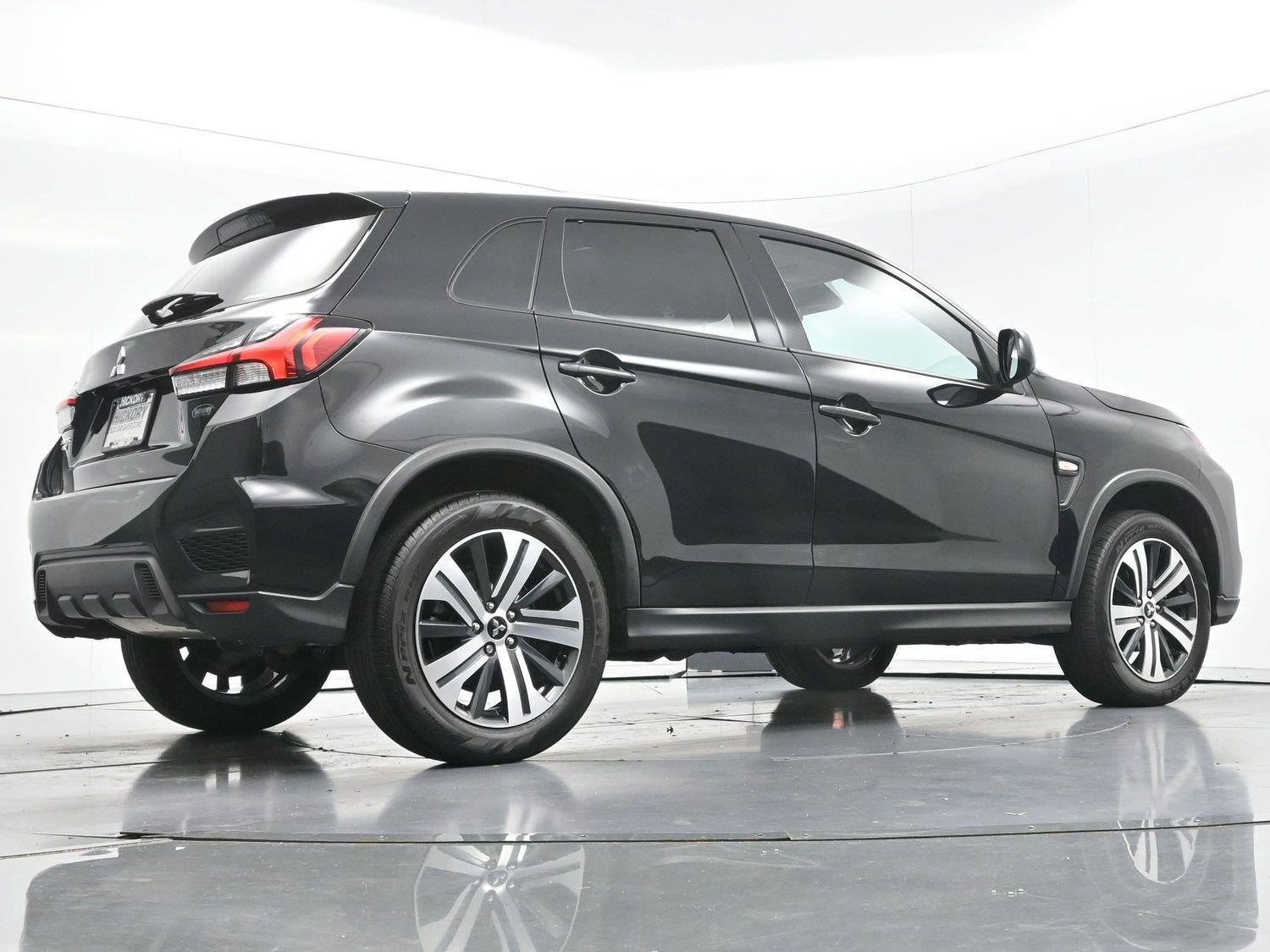 Used 2023 Mitsubishi Outlander Sport ES AWD/4WD image 44