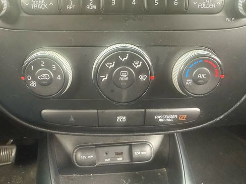 Used 2014 Kia Soul + w/ Eco Package image 23