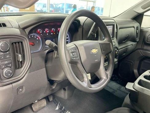 Used 2021 Chevrolet Silverado 1500 Custom image 17