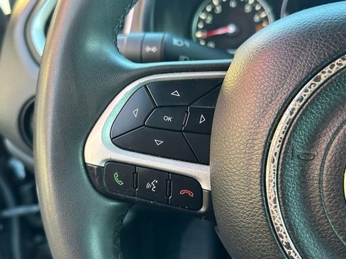 Used 2020 Jeep Renegade Latitude image 5