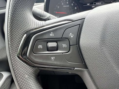 Used 2024 Chevrolet Trax LS w/ LS Convenience Package FWD image 21