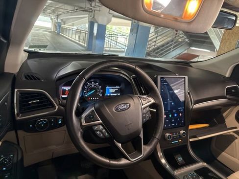 Used 2022 Ford Edge Titanium w/ Equipment Group 301A AWD/4WD image 6