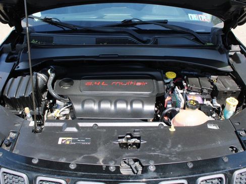 Used 2017 Jeep Compass Trailhawk w/ Navigation Group image 17