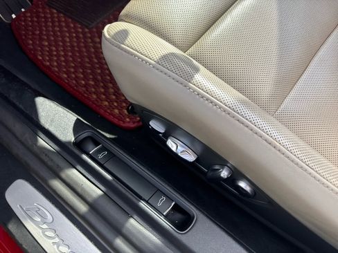 Used 2018 Porsche 718 Boxster S image 15