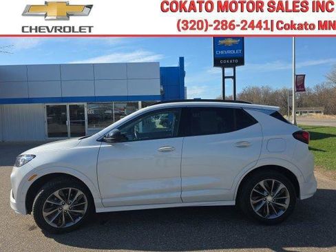 Used 2020 Buick Encore GX Essence w/ Experience Buick Package AWD/4WD image 4