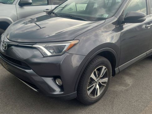 Used 2016 Toyota RAV4 XLE AWD/4WD image 2