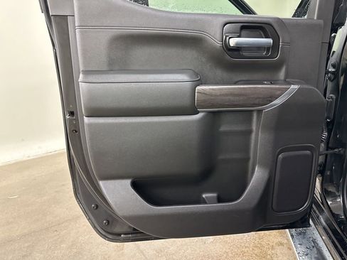 Used 2022 Chevrolet Silverado 1500 LTZ w/ LTZ Premium Package image 27