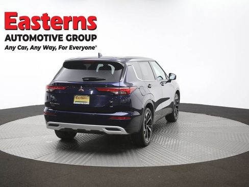 Used 2024 Mitsubishi Outlander SE FWD image 44