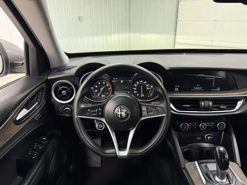 Used 2018 Alfa Romeo Stelvio Ti image 18