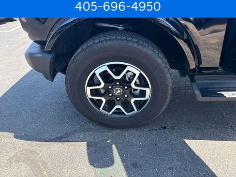 Used 2025 Ford Bronco Outer Banks AWD/4WD image 34