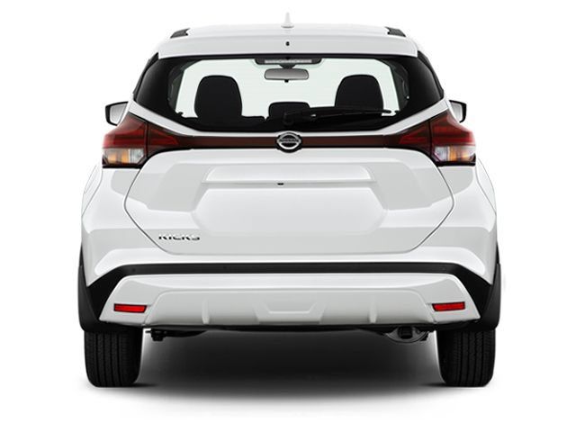 Used 2023 Nissan Kicks SR w/ Interior Electronics Package FWD image 6