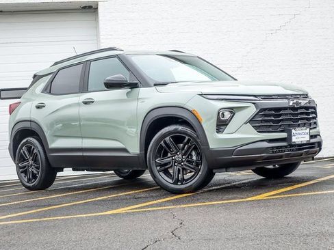 New 2026 Chevrolet TrailBlazer LT w/ Midnight Edition image 2