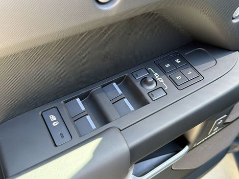 New 2026 Land Rover Defender 110 S AWD/4WD image 15