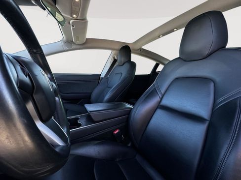 Used 2019 Tesla Model 3 Standard Range Plus RWD image 8