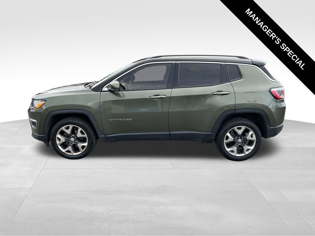 Used 2019 Jeep Compass Limited w/ Advanced Safety Group AWD/4WD image 4