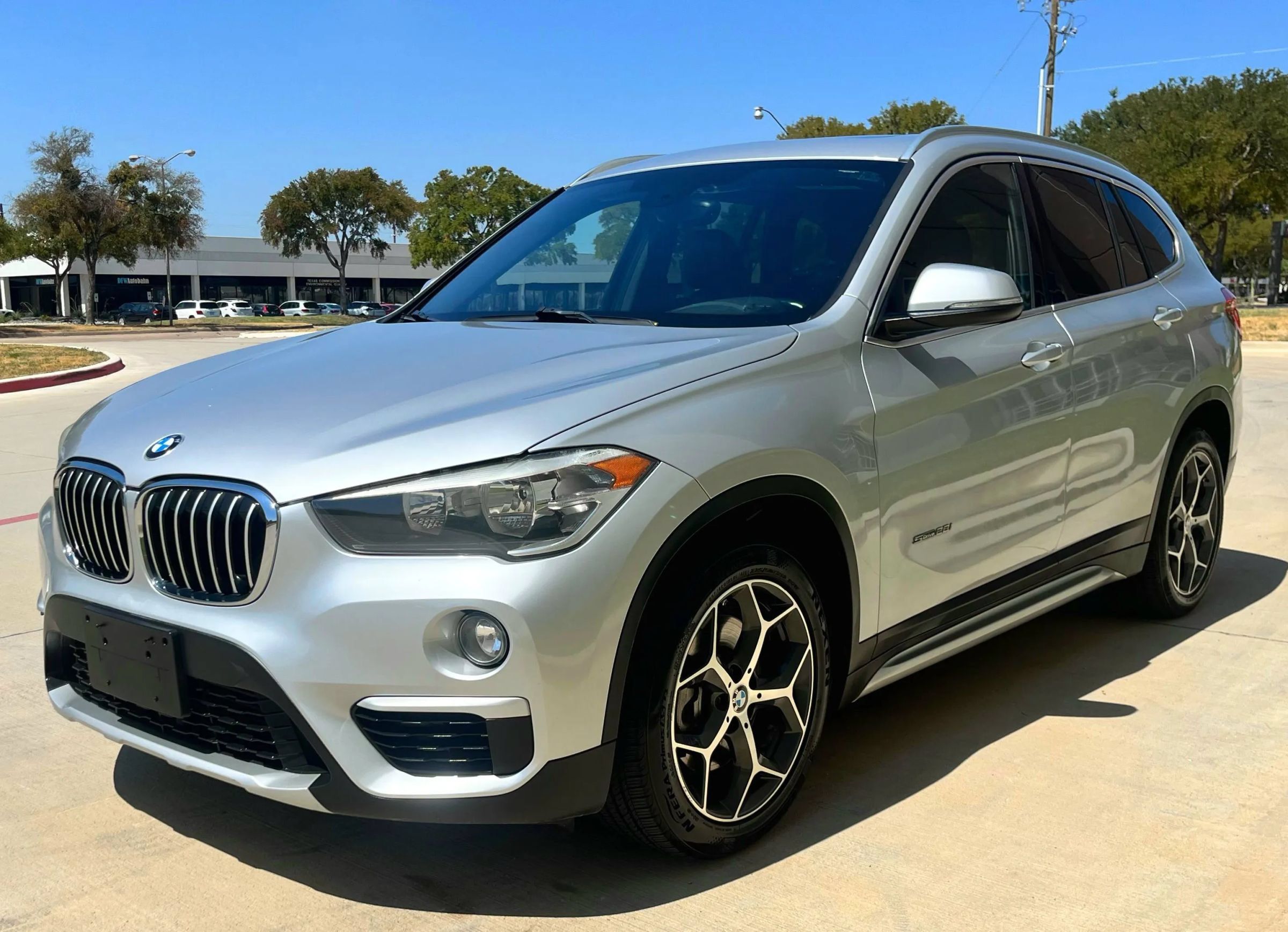 Used 2018 BMW X1 sDrive28i FWD image 5