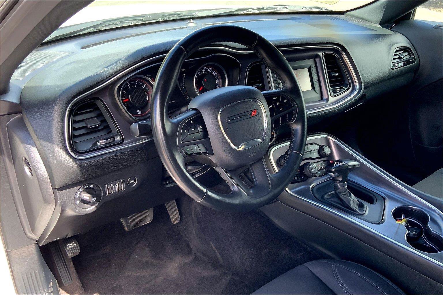 Certified 2017 Dodge Challenger R/T RWD image 14