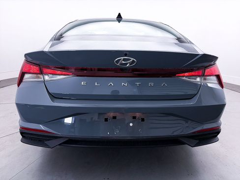 Used 2022 Hyundai Elantra SEL w/ Cargo Package FWD image 13