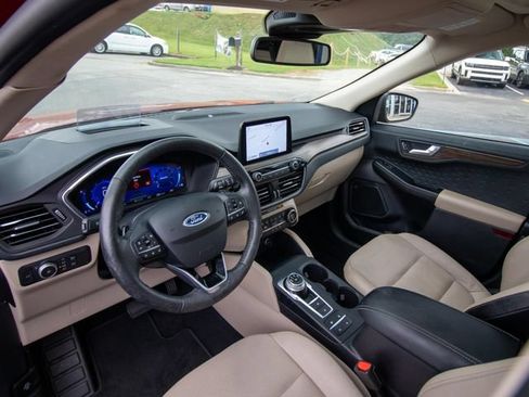 Used 2020 Ford Escape Titanium AWD/4WD image 6