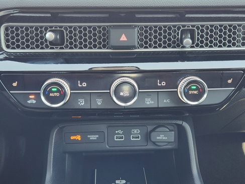 Used 2023 Honda Civic Touring image 20