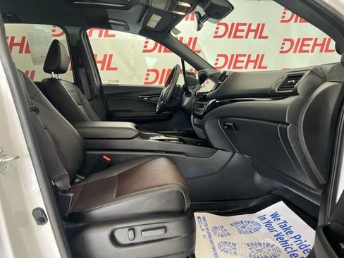 Used 2025 Honda Ridgeline Black Edition image 12