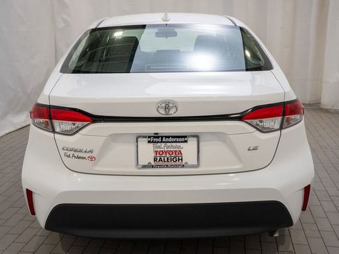 Used 2024 Toyota Corolla LE image 5