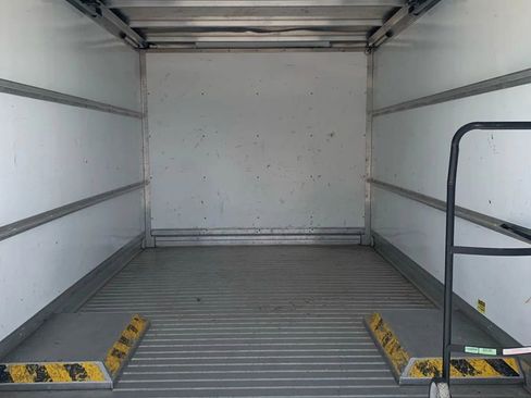 Used 2018 Ford Transit 350 156 DRW image 5