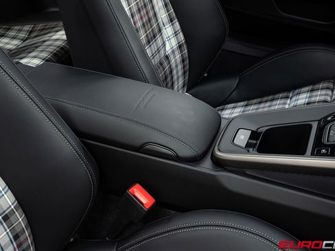 Used 2025 Porsche 911 Turbo S image 35