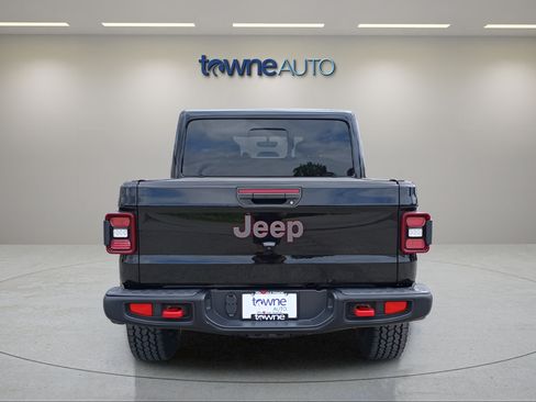 Used 2023 Jeep Gladiator Rubicon w/ LED Lighting Group AWD/4WD image 6