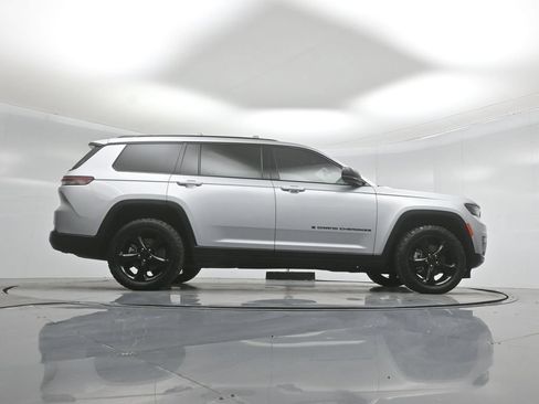 Used 2021 Jeep Grand Cherokee L Laredo AWD/4WD image 45