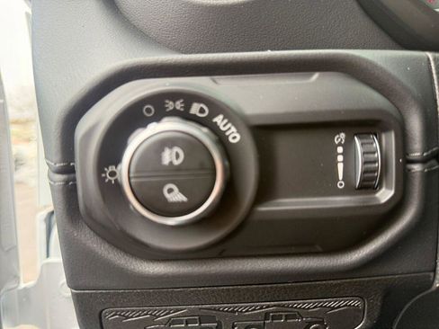 New 2026 Jeep Gladiator Sport AWD/4WD image 27
