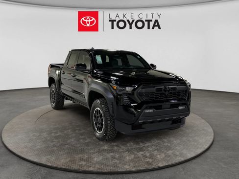 Used 2026 Toyota Tacoma TRD Off-Road w/ TRD Off Road Premium Package AWD/4WD image 13