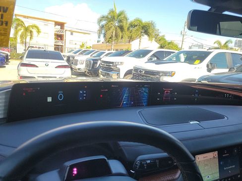 Used 2025 Lincoln Navigator Black Label image 34