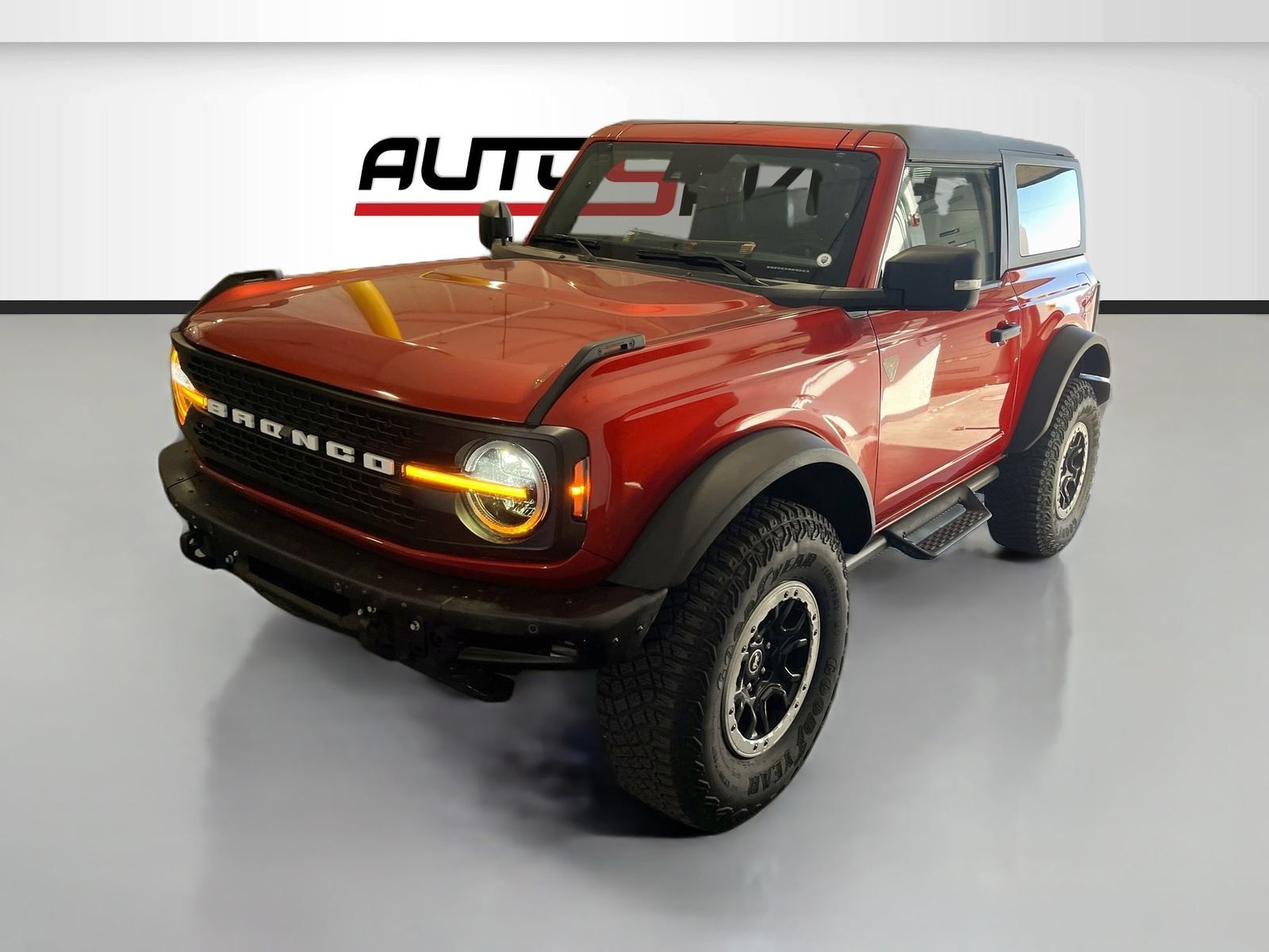 Used 2024 Ford Bronco Badlands w/ Sasquatch Package AWD/4WD image 3