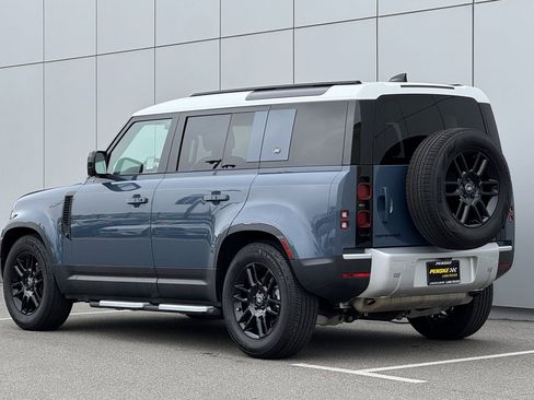 Used 2023 Land Rover Defender 110 S image 3