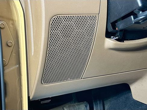 Used 2013 Jeep Wrangler Unlimited Sahara image 18