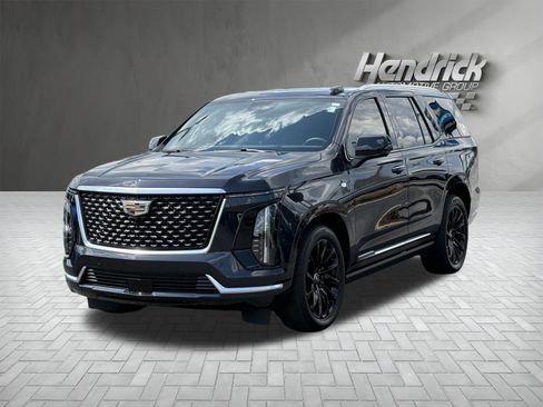 Used 2025 Cadillac Escalade Premium Luxury w/ Touring Package AWD/4WD image 5